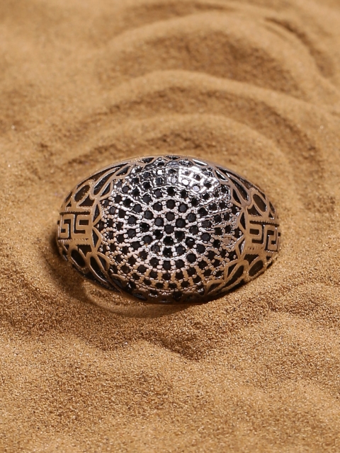 

Dare by Voylla Men Silver-Plated & Black Stone-Studded Handcrafted Finger Ring