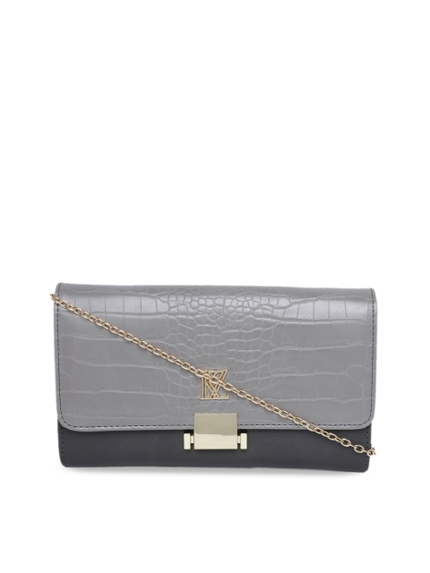 

Kazo Grey Solid Clutch