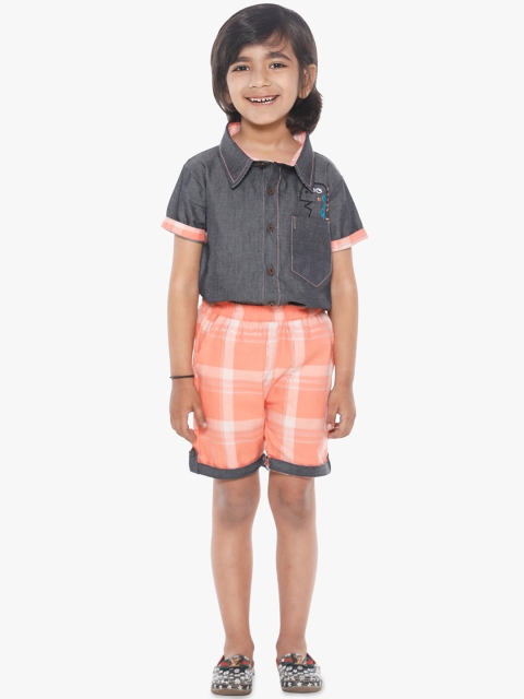 

LilPicks Boys Peach-Coloured & Grey Solid Shirt with Shorts