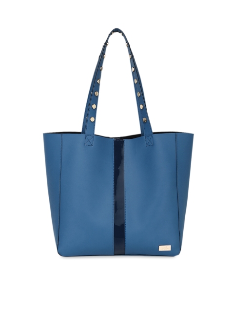 

yelloe Women Blue Solid Tote Bag