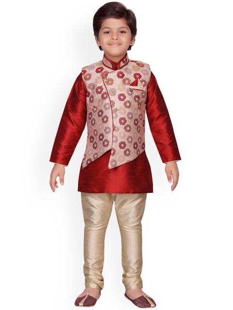 

Aj DEZInES Boys Maroon Printed Kurta with Pyjamas