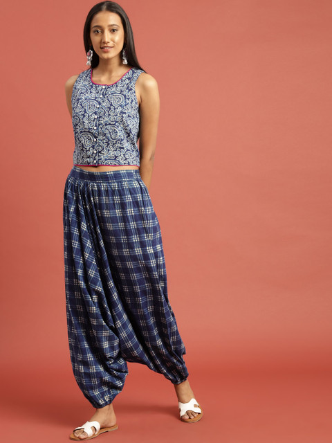

Taavi Women Blue & White Indigo Hand Block Print Sustainable Clothing Set with Paisley Print