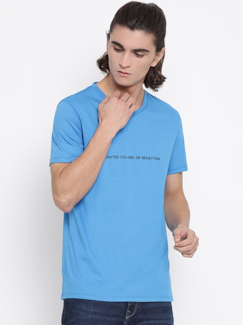 

United Colors of Benetton Men Blue Solid V-Neck T-shirt
