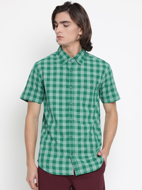 

United Colors of Benetton Men Green Slim Fit Checked Casual Shirt