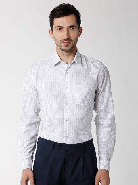 

Peter England Men White Regular Fit Checked Formal Shirt
