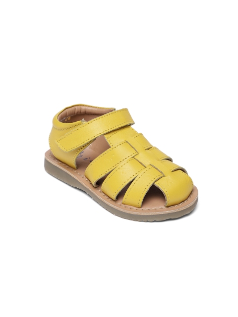 

Aria Nica Boys Yellow Solid Sandals