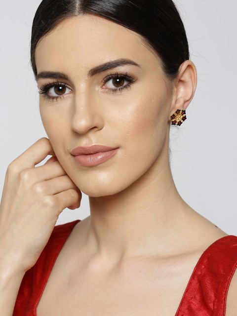 

Zariin Navy & Red 22K Gold-Plated Enamelled Filigree Geometric Studs