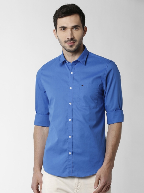 

Peter England Casuals Men Blue Slim Fit Solid Casual Shirt