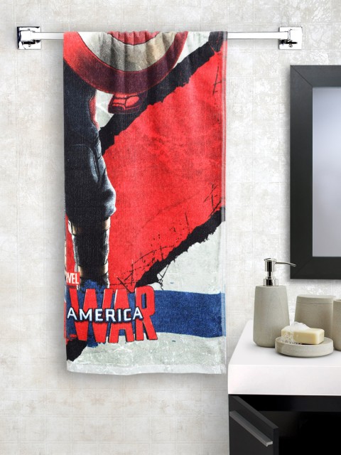 

SPACES Kids Red & Navy Blue Printed 350 GSM Cotton Bath Towel