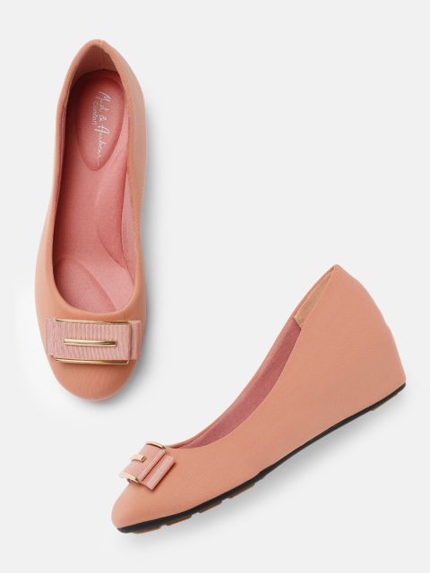 

Mast & Harbour Women Pink Solid Pumps