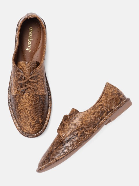 

DressBerry Women Brown Textured Derbys
