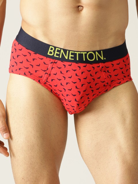 

Undercolors of Benetton Red & Navy Blue Printed Briefs 19P3P80VP28DI903