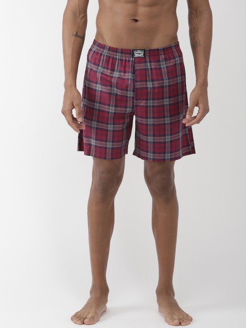 

Levis Men Red & Navy Blue Checked Pure Cotton Boxers BS-300LS-1PK-STYLE-024-673