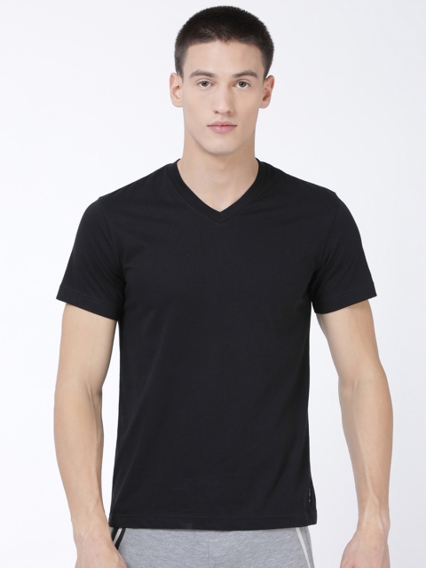 

Levis Men Black Solid Pure Cotton V-Neck T-shirt