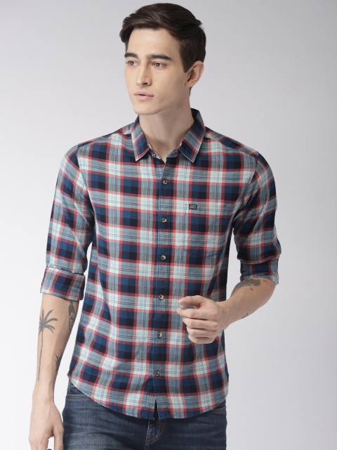

The Indian Garage Co Men Navy & Red Slim Fit Checked Casual Shirt, Navy blue