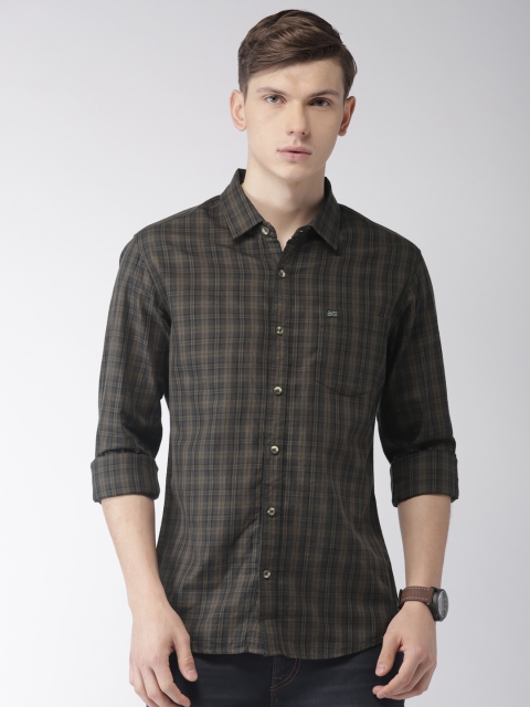 

The Indian Garage Co Men Olive Green & Black Slim Fit Checked Casual Shirt