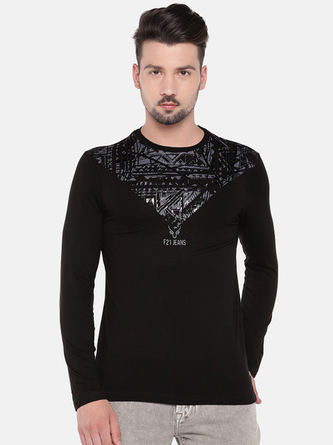 

Globus Men Black Solid Round Neck T-shirt