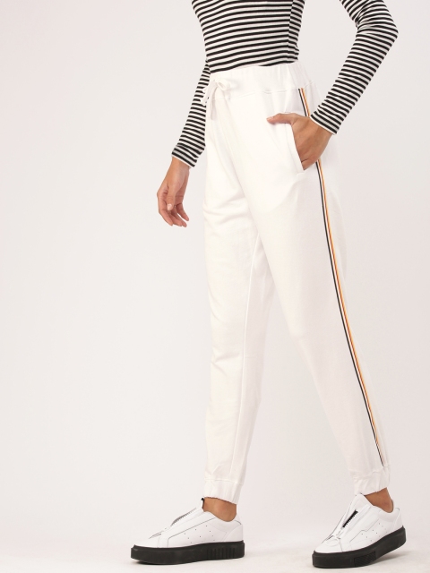 

DressBerry Women White Regular Fit Solid Joggers