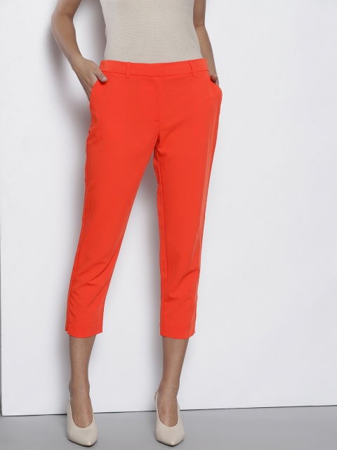 

DOROTHY PERKINS Women Red Regular Fit Solid Petite Cropped Trousers