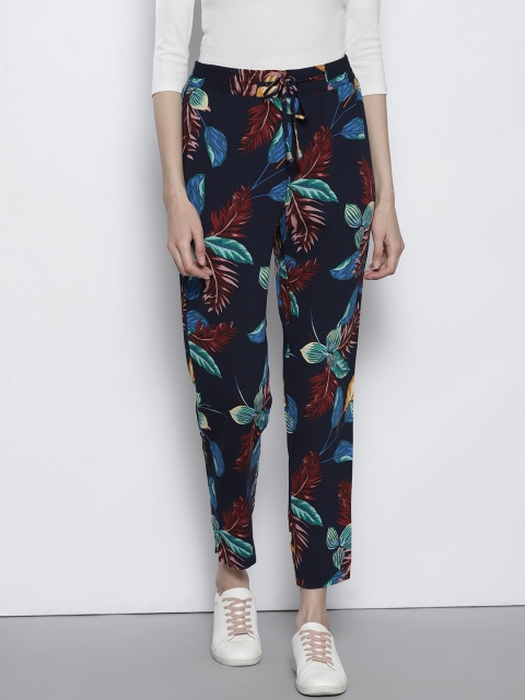

DOROTHY PERKINS Women Navy Blue & Maroon Floral Printed Regular Trousers