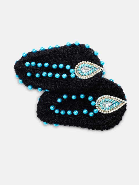 

Magic Needles Girls Black Embellished Woollen Handmade Knit Crochet Booties