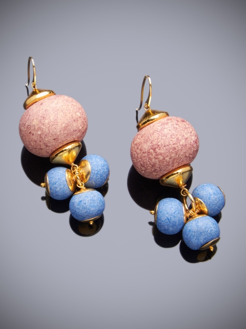 

shaze Blue & Pink Gold Plated Spherical Drop Earrings