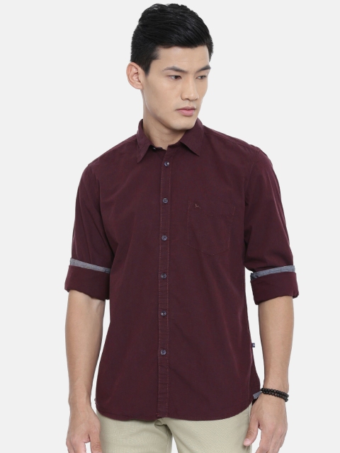

Parx Men Burgundy Slim Fit Solid Casual Shirt