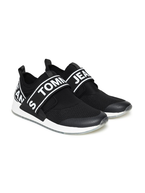 

Tommy Hilfiger Men Black Woven Design Sneakers