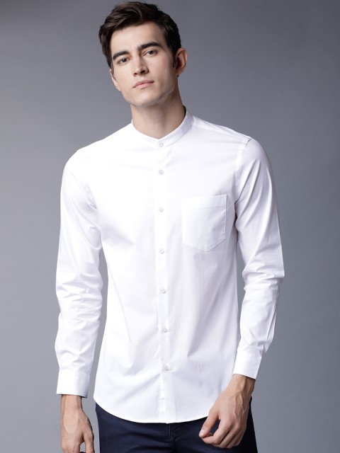 

Black coffee Men White Slim Fit Solid Casual Shirt