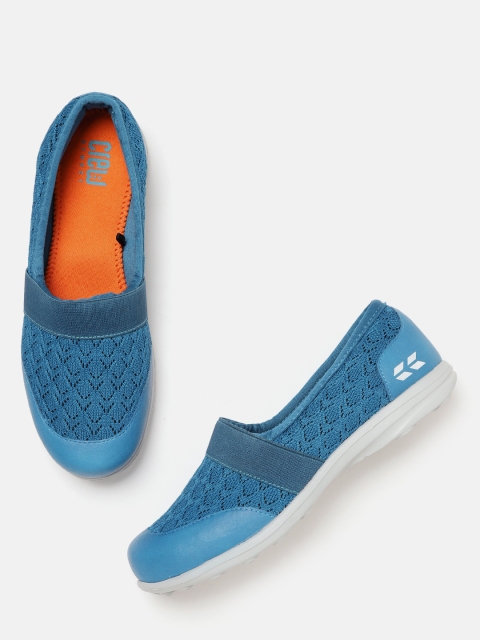 

Crew STREET Women Teal Blue Walking Shoes