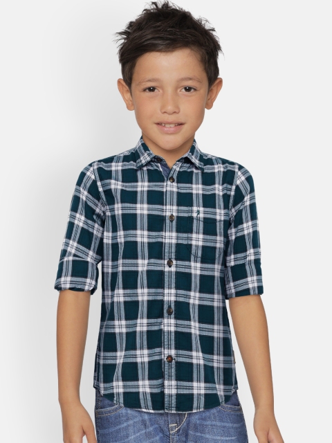 

Indian Terrain Boys Green & White Regular Fit Checked Casual Shirt