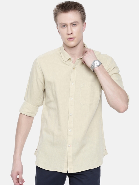 

Classic Polo Men Khaki Slim Fit Solid Casual Shirt