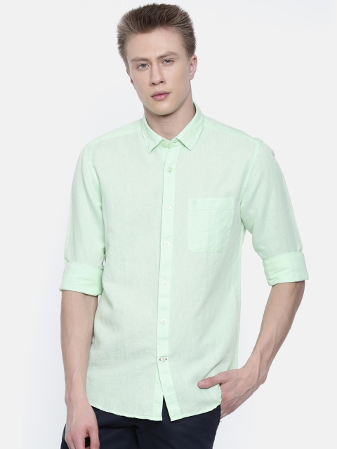 

Classic Polo Men Green Slim Fit Solid Casual Shirt