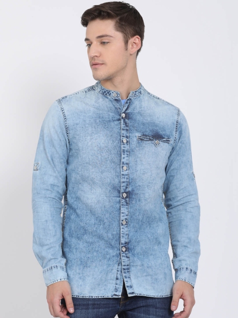 

Llak Jeans Men Blue Slim Fit Faded Casual Shirt