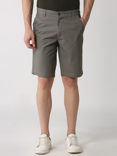 

Peter England Casuals Men Grey Printed Slim Fit Regular Shorts