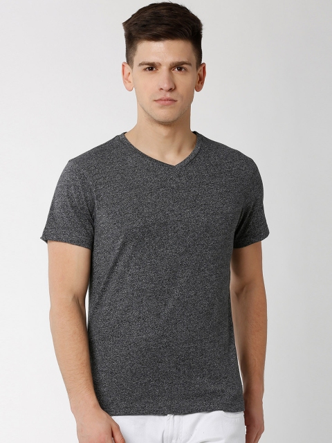 

Peter England Casuals Men Grey Solid V-Neck T-shirt