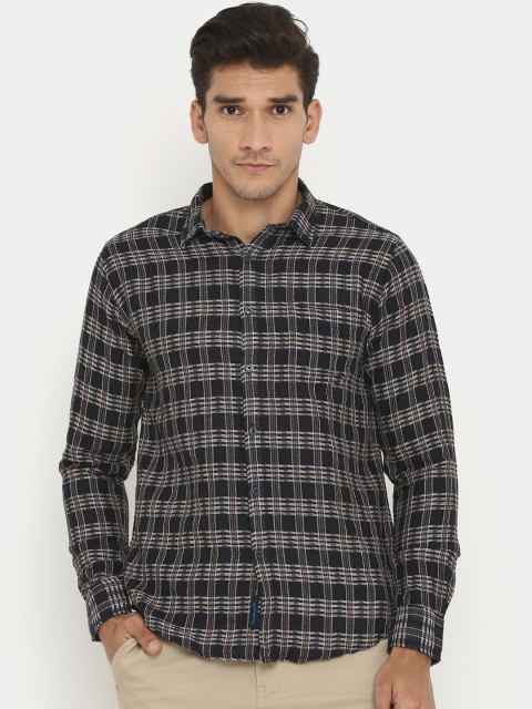 

CAVALLO by Linen Club Men Black Regular Fit Checked Linen Casual Shirt