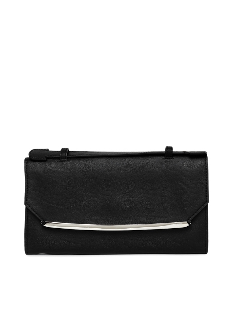 

Baggit Women Black Solid Two Fold Wallet