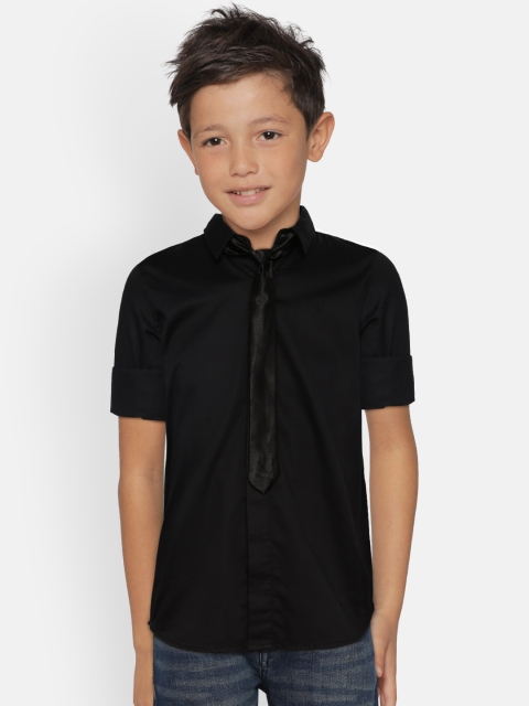 

Gini and Jony Boys Black Regular Fit Solid Casual Shirt