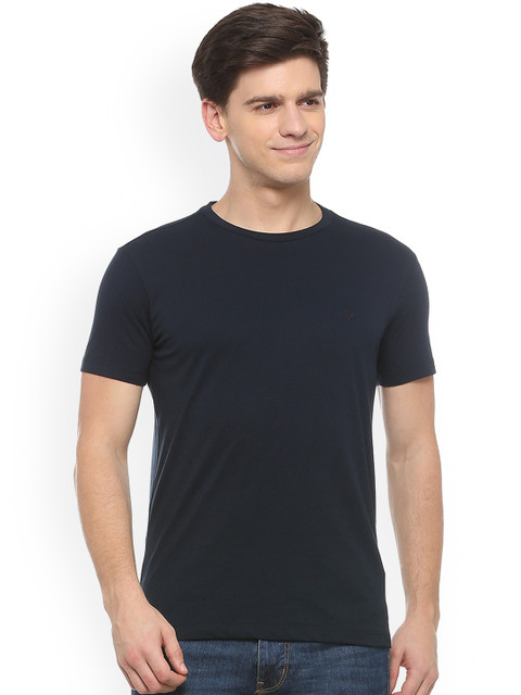 

Solly Jeans Co. Men Navy Blue Solid Round Neck T-shirt