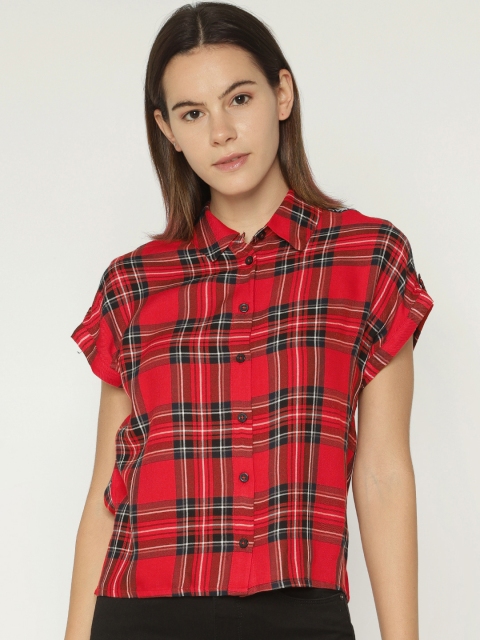 

ONLY Women Red & Navy Blue Regular Fit Checked Casual Shirt