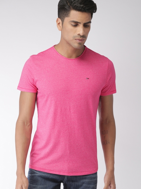 

Tommy Hilfiger Men Pink Solid Round Neck T-shirt