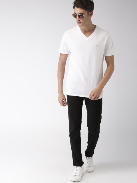 

Tommy Hilfiger Men White Solid V-Neck T-shirt