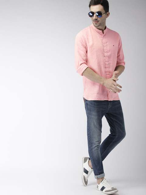 

Tommy Hilfiger Men Pink Regular Fit Solid Casual Shirt