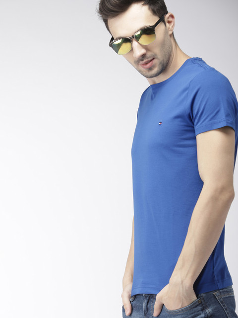 

Tommy Hilfiger Men Blue Solid Slim Fit Round Neck T-shirt