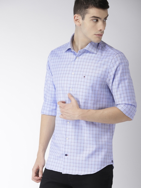 

Tommy Hilfiger Men Blue Regular Fit Checked Casual Shirt