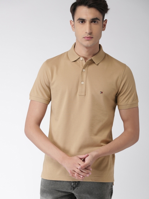

Tommy Hilfiger Men Khaki Solid Slim Fit Polo Collar T-shirt