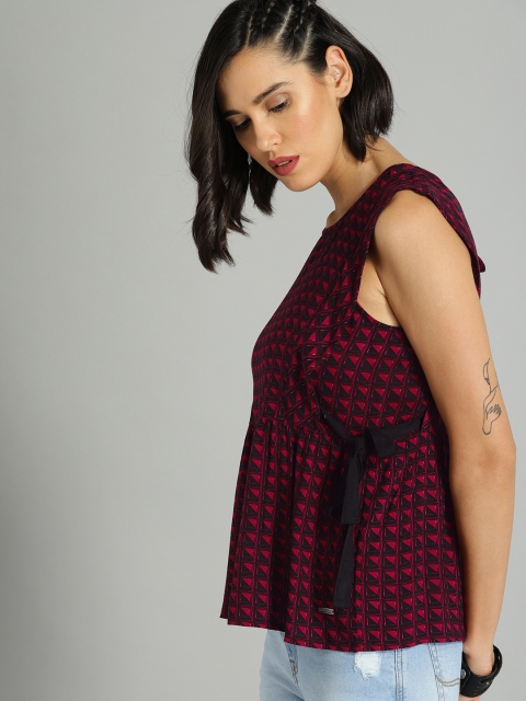 

Roadster Women Black & Red Printed Top
