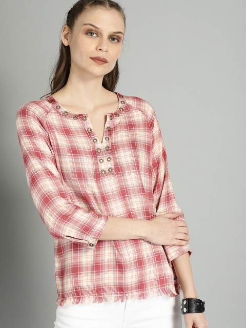 

The Roadster Lifestyle Co Women Off-White Checked Top