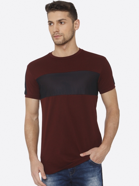 

Mufti Men Maroon & Navy Blue Colourblocked Round Neck T-shirt